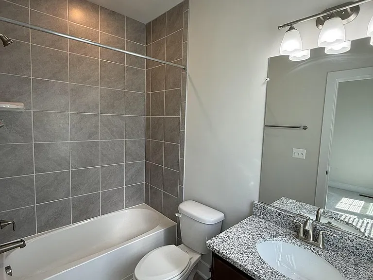 115 Dickenson Dr — Photo 13