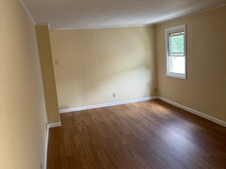 21 E 12th St #2 — Photo 1