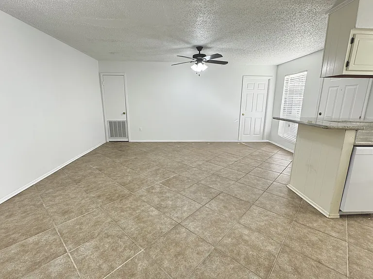 7324 Menlo Dr — Photo 12