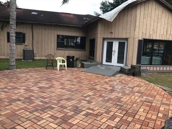4th image of 301 W Lake Mary Blvd