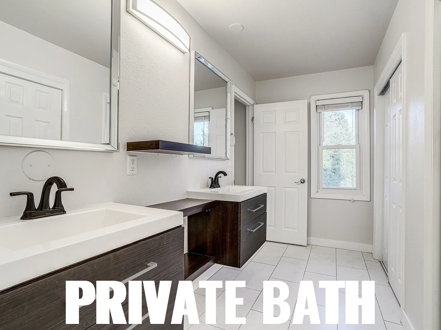 2860 S Golden Way — Photo 3