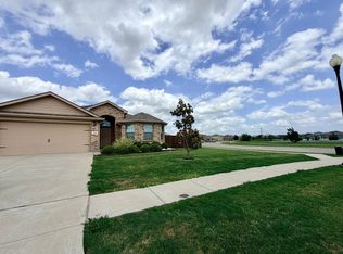520 Cantebury Park Ln, Ponder, TX 76259