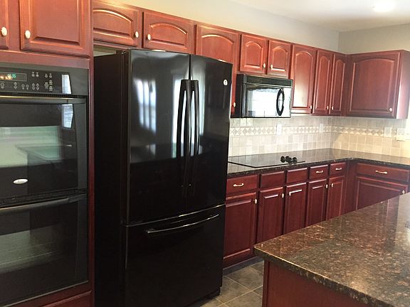 Cherry cabinets, dbl oven