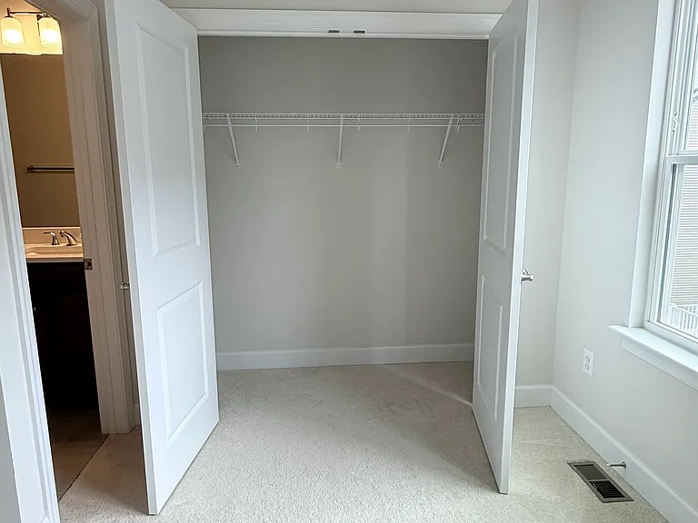 3511 Carnaby St — Photo 14