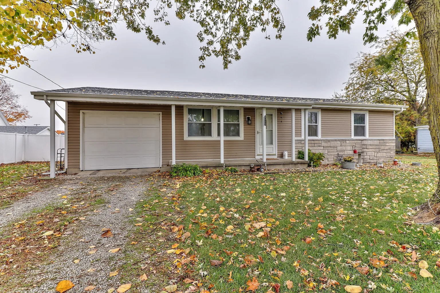 403 S Park St photo 1