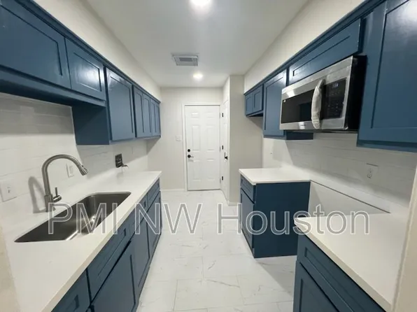 2685 Gessner Rd, Houston, TX