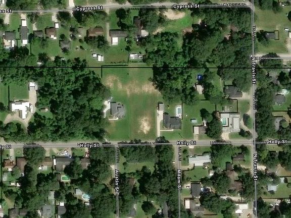 3rd image of 1615 Holly Ave