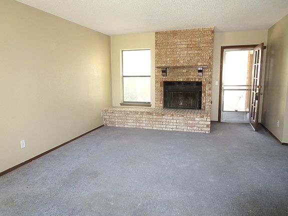 4th image of 3132 Red Sails Dr