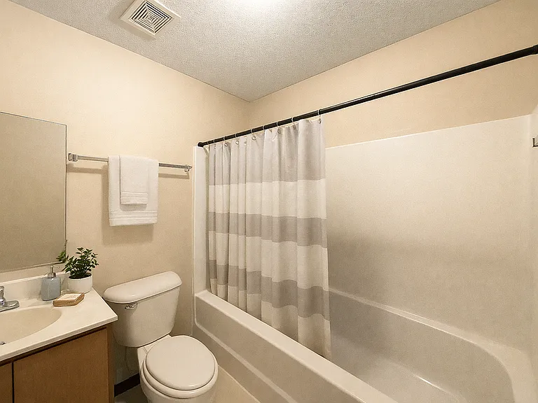 1167 Bradley St — Photo 6