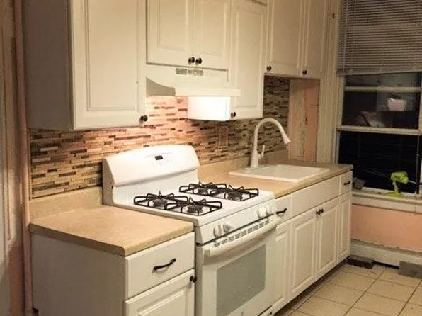 105 Congress Street image 1 of 11