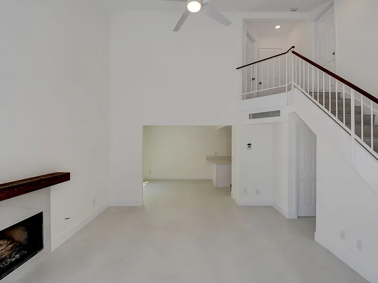 105 Gooseberry Ln — Photo 12
