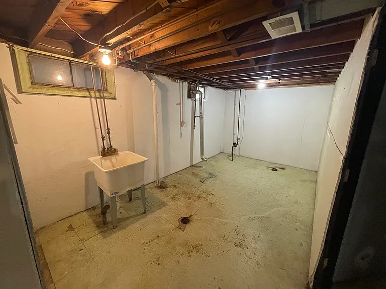 26844 La Salle St — Photo 19