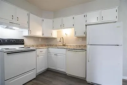 3149 Harry Lee Ln #17 — Photo 1