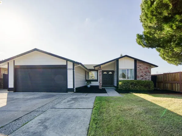 2112 Cerrito Ct, Pittsburg, CA 94565