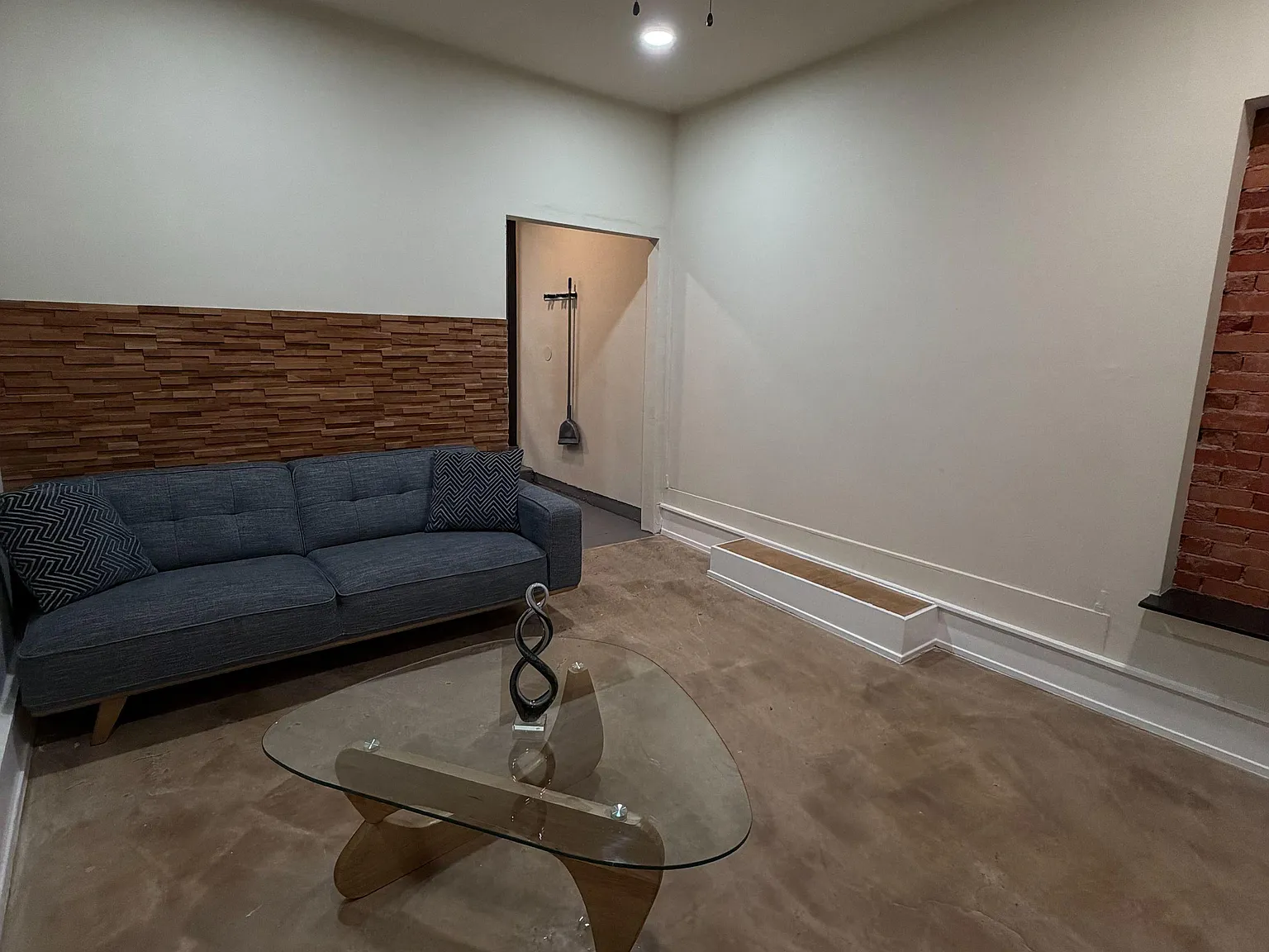 4 bed, 1.5 bath, 1423 sqft, $988 — Photo 4