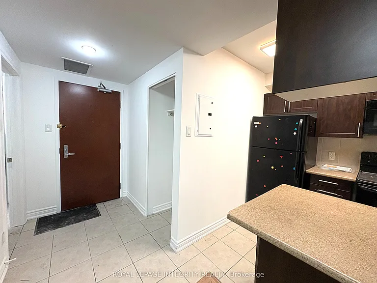 234 Rideau St #504A — Photo 11