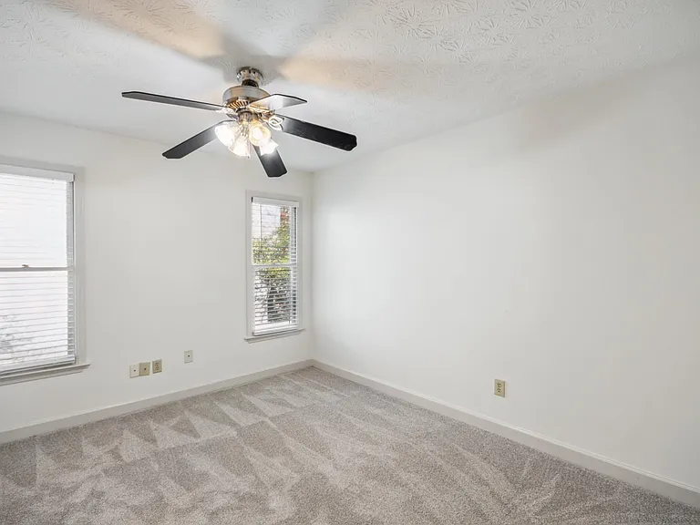 401 Defoors Lndg NW — Photo 22