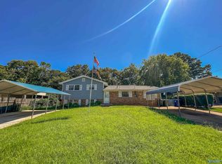 2602 Pitkin Ln NW, Huntsville, AL 35810