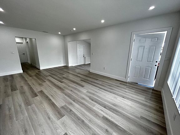 3rd image of 745 NW 176th Terrace