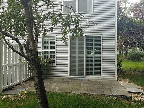 5th image of 51 Leeward Ct