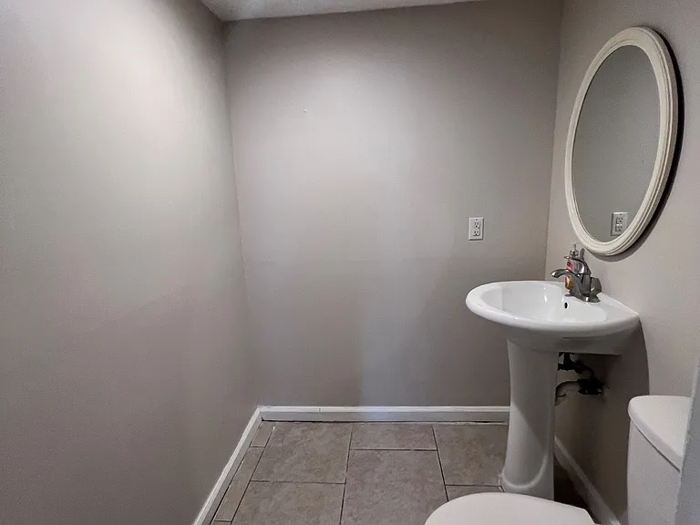8908 Saint Louis Ave — Photo 13