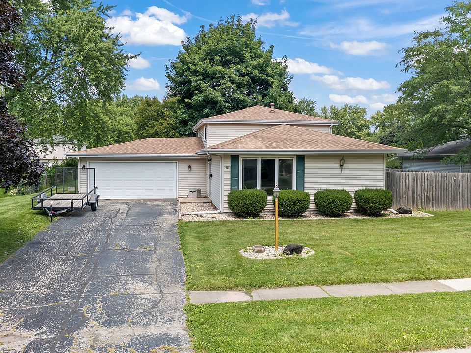 1st image of 48 Hilltop Dr