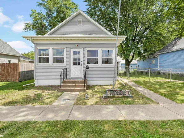 118 Swan St, West Burlington, IA 52655