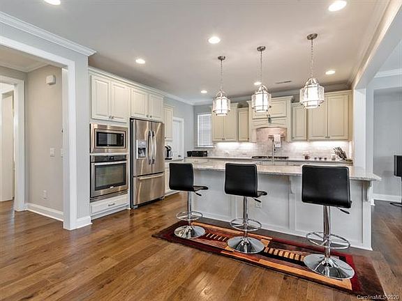 5th image of 16914 Luvera Ln