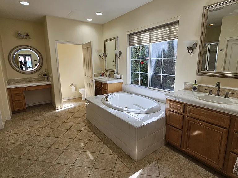 7317 Dunbarton Ave — Photo 16