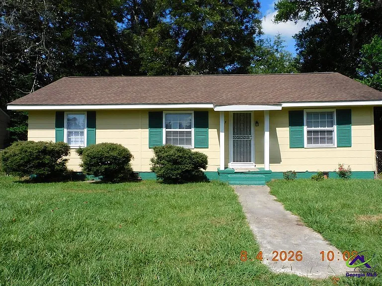 715 McArthur Blvd — Photo 1