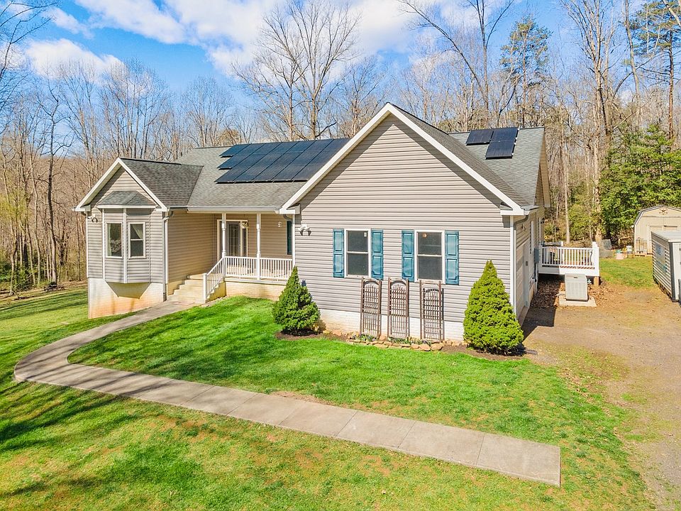 1st image of 18327 Dogwood Trail Dr