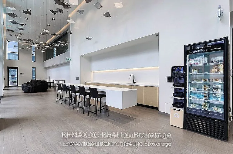 1 Yorkville Ave #710 — Photo 30