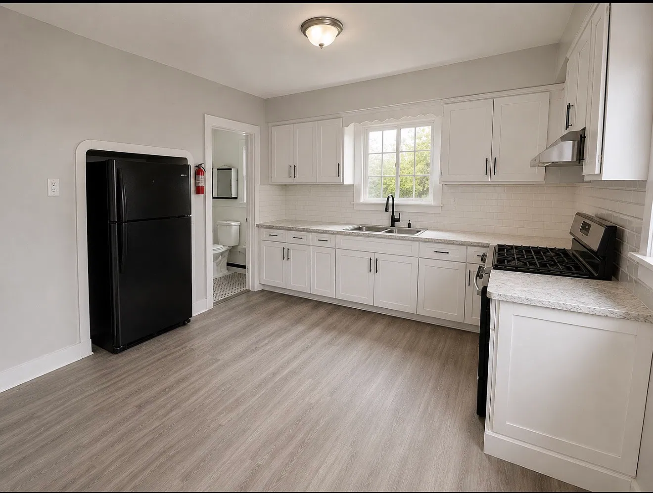 116 Earl St — Photo 1