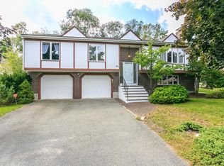 65 Mary Chilton Rd, Needham, MA 02492