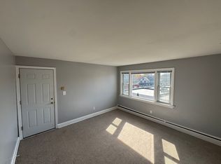 26 Golden Hill St #8A, Milford, CT 06460