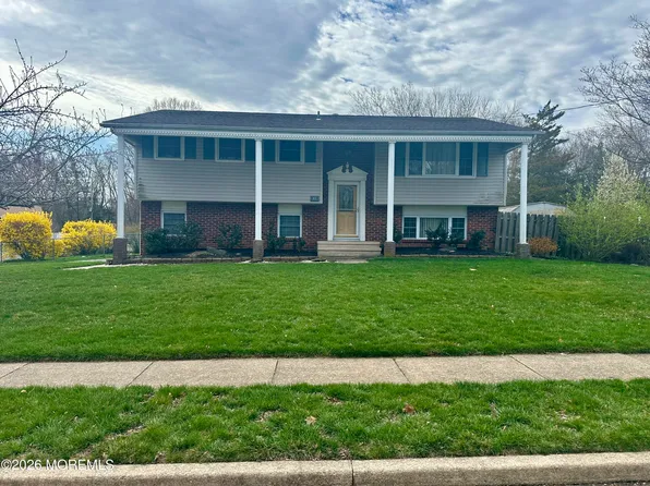 41 W Connecticut, Jackson, NJ 08527