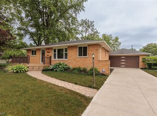 26907 Eastwood Ln, Olmsted Township, OH 44138