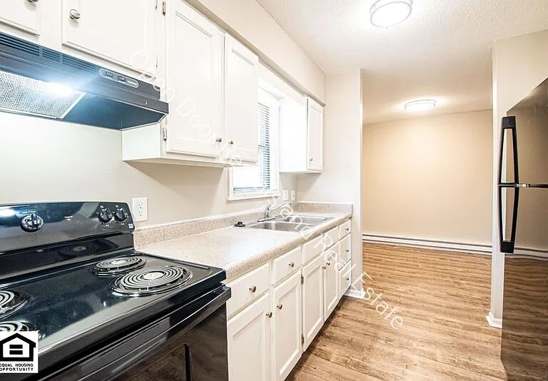 303 Autumn Hills Dr — Photo 7