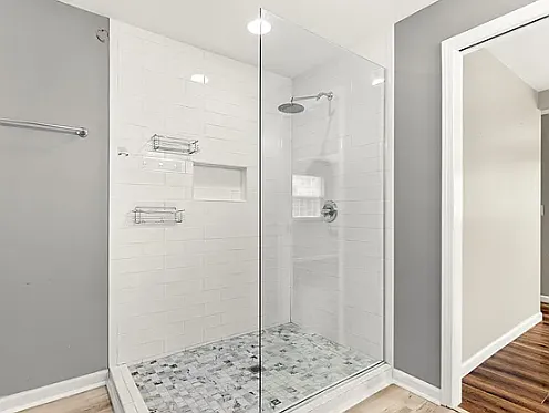 5311 N Woodview Ave — Photo 7