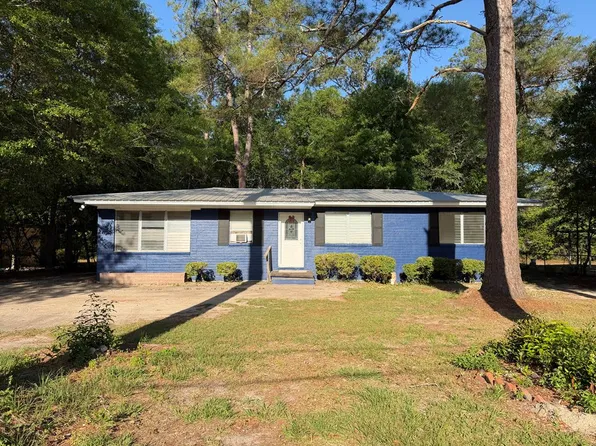 1416 9th St SW, Moultrie, GA 31768