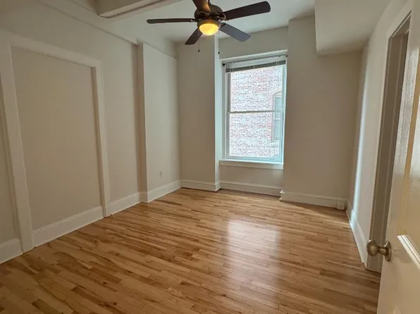 200 N Sycamore St, Petersburg, VA