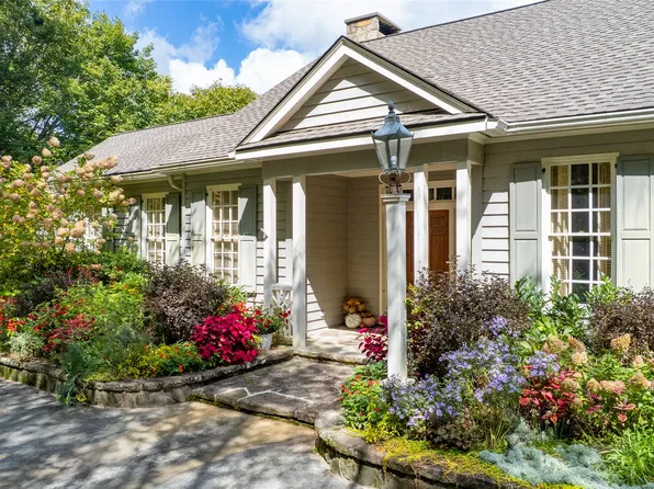 289 Lower Brushy Face Road, Highlands, NC 28741