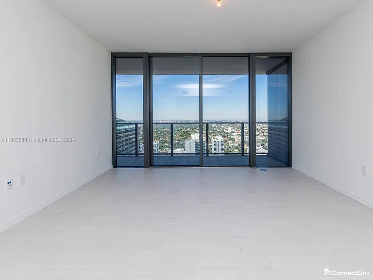 1000 Brickell Plz #4104 — Photo 9