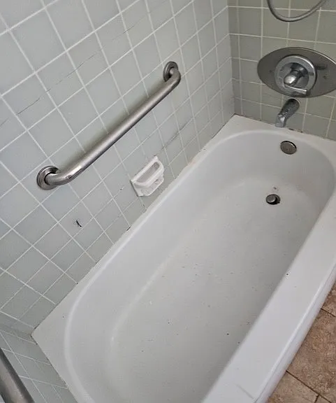 300 Allendale Rd #3 — Photo 2