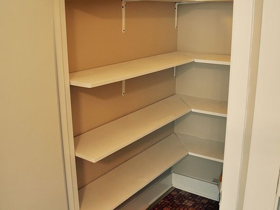 5th image of 1616 Cornelia St