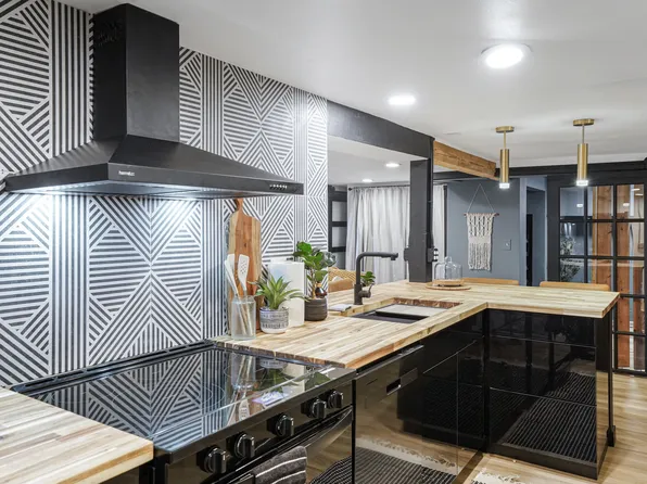 975 Terrace Dr NW #B, Salem, OR 97304