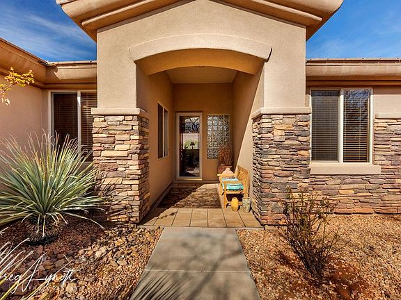 4th image of 3343 E Willow Springs Dr