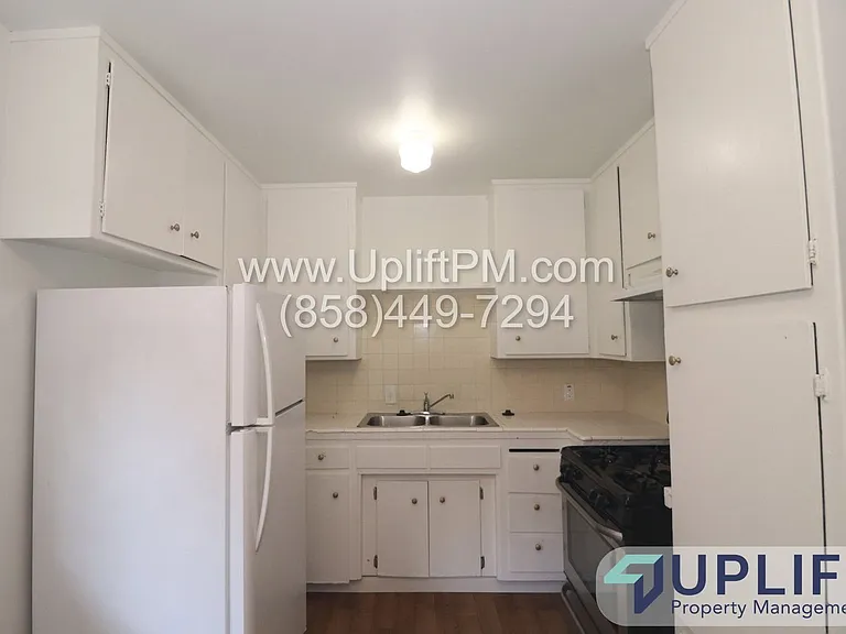 3434 Monroe St #3 — Photo 5
