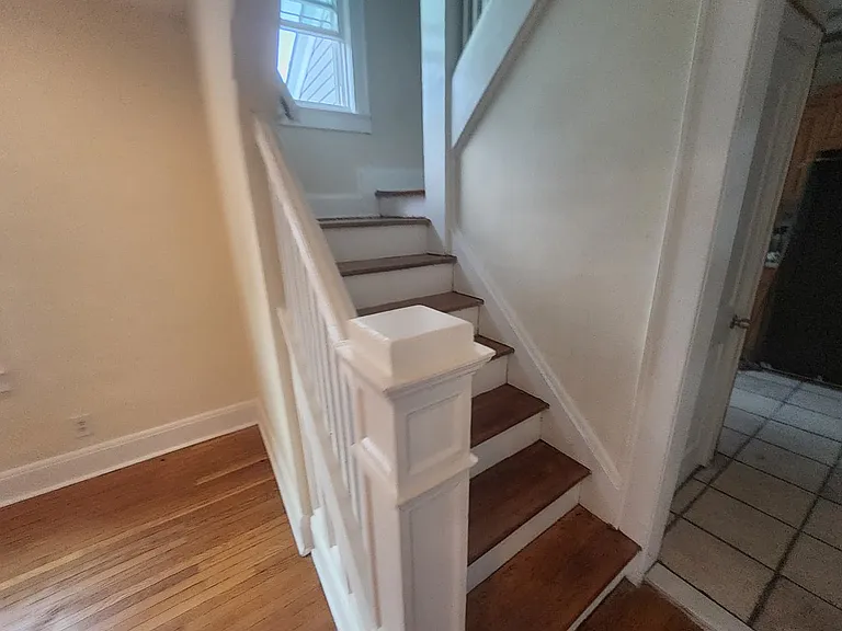 208 Clover St — Photo 9