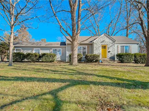 513 S Cedar St, Belton, MO 64012